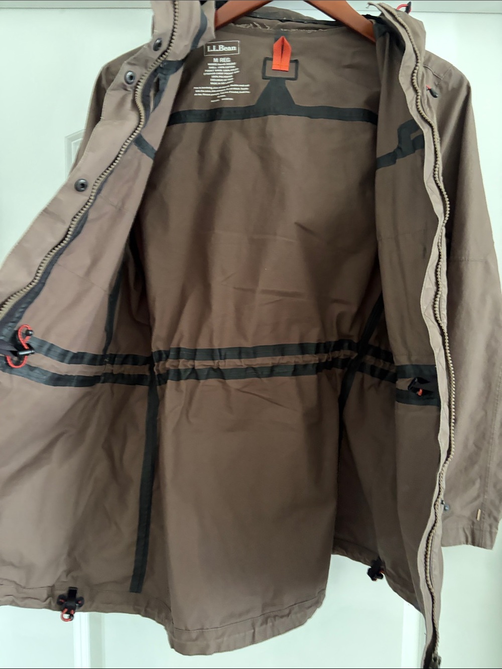 Women’s Jacket Subcategory Identification - Picture 3 of 4